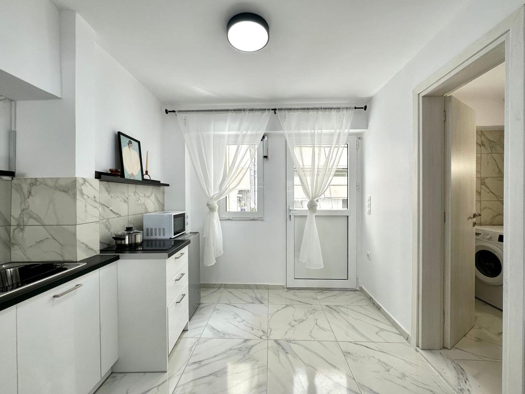 Apartment Walk Into Dream Of Acropolis 10